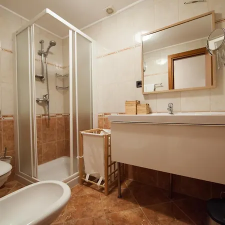 Triton 4*