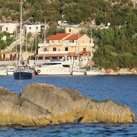 Triton 4*